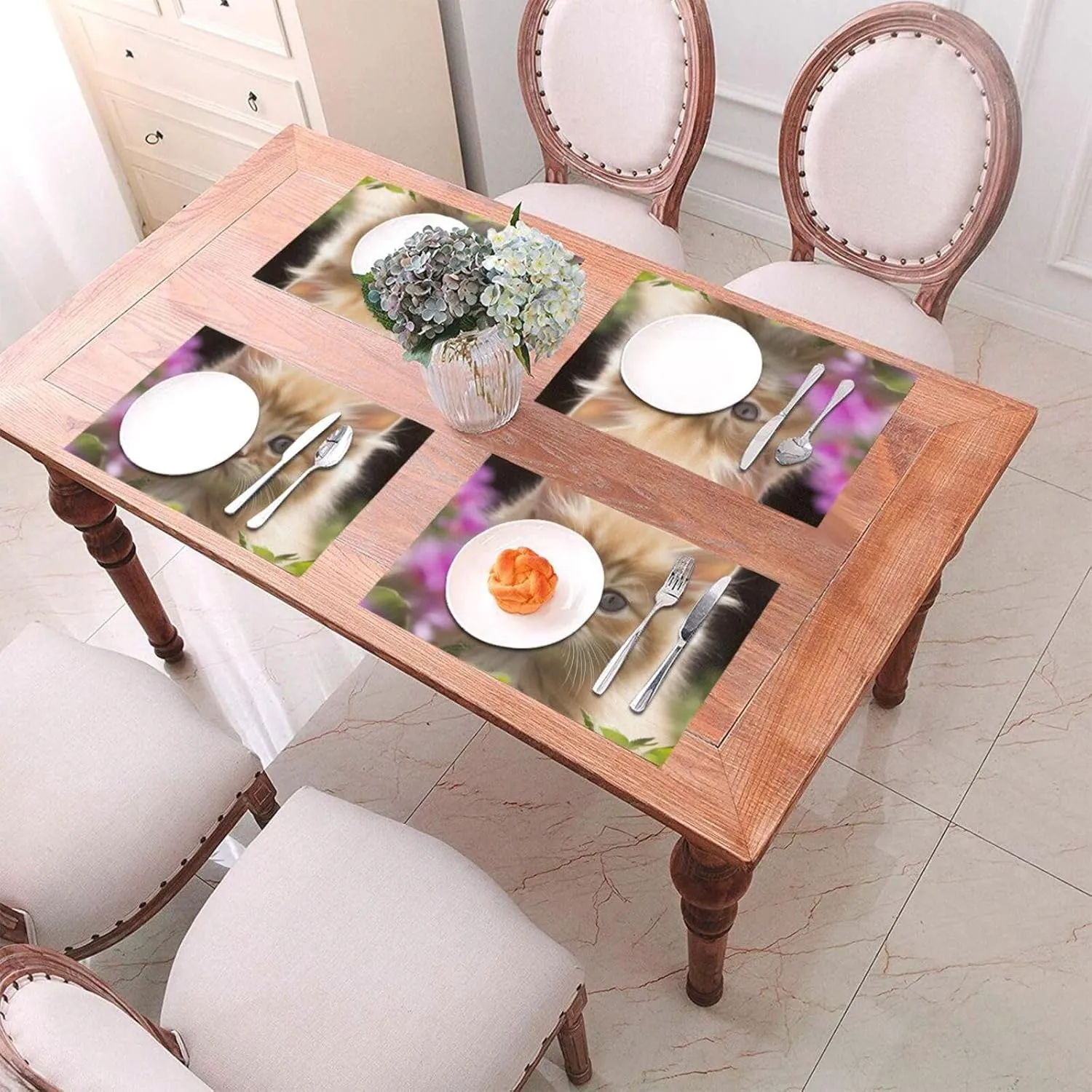 PVC Woven Placemats Set of 1 PCS, Cute Cat Placemat for Dining Table, Heat Resistant Non-Slip Kitchen Place Mats Washable Indoor Outdoor Table Mats 12x18 Inch